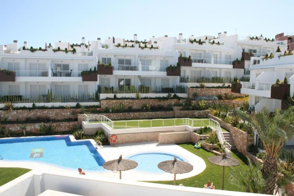 Nova Beach Super Cool Seaview Apartment 산타 폴라 외부 사진